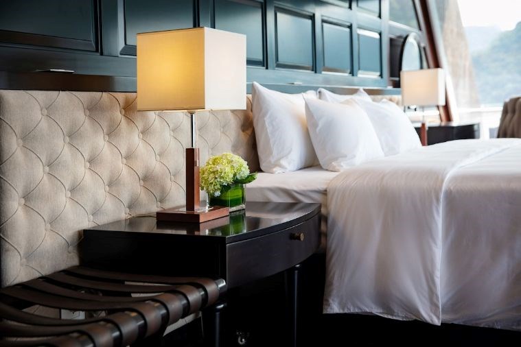 Du thuyền Stellar Of The Sea Hạ Long 